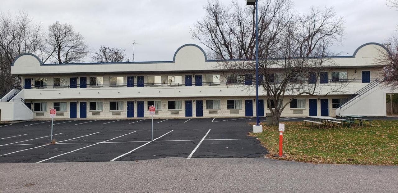 Dells Park Motel Wisconsin Dells Eksteriør billede